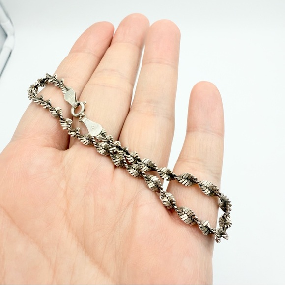 Vintage 925 Italy Sterling Silver Twist
Chain Bracelet - Picture 1 of 6